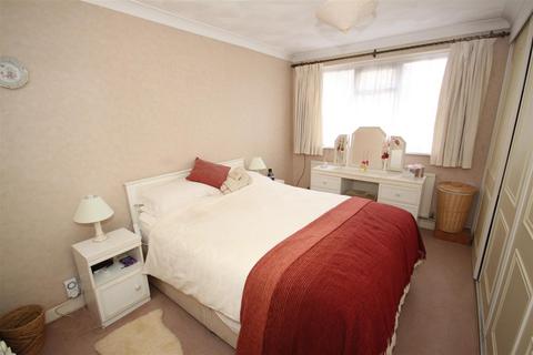 60 Rolleston Avenue, Petts Wood, Orpington, BR5 1AL