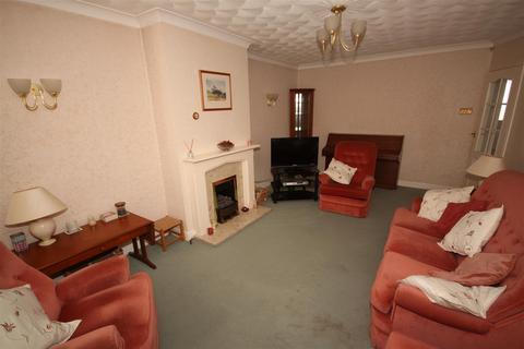 60 Rolleston Avenue, Petts Wood, Orpington, BR5 1AL