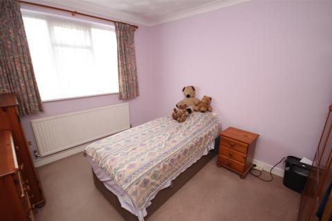 60 Rolleston Avenue, Petts Wood, Orpington, BR5 1AL