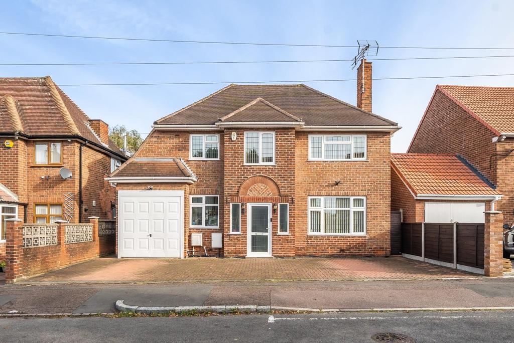Westmeath Avenue, Leicester 5 bed detached house for sale £600,000