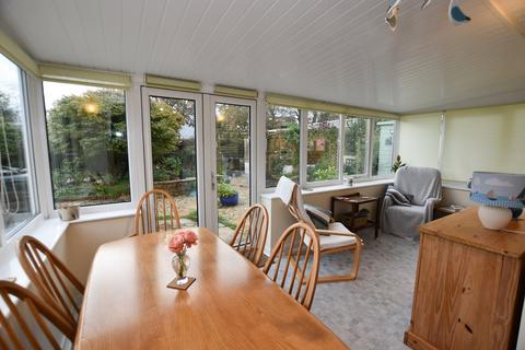 8 Warwick Avenue, Illogan, Redruth, TR16 4DZ