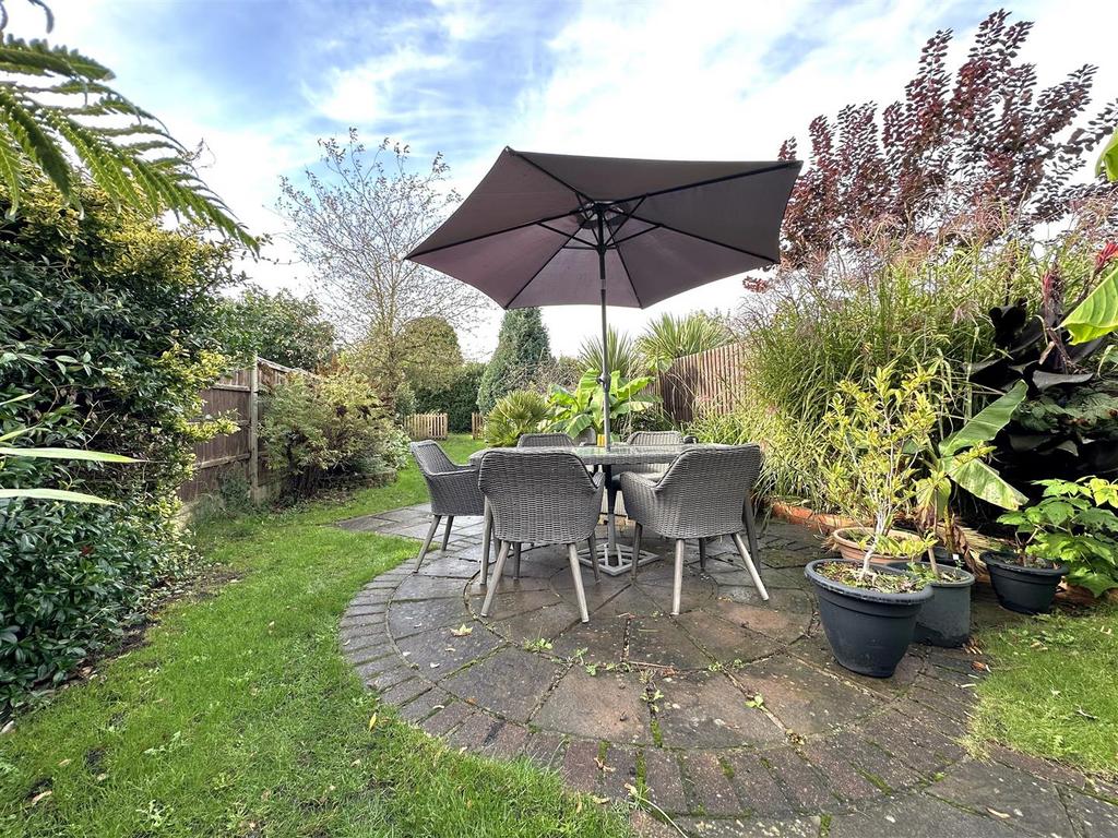 Private Rear Garden 375
