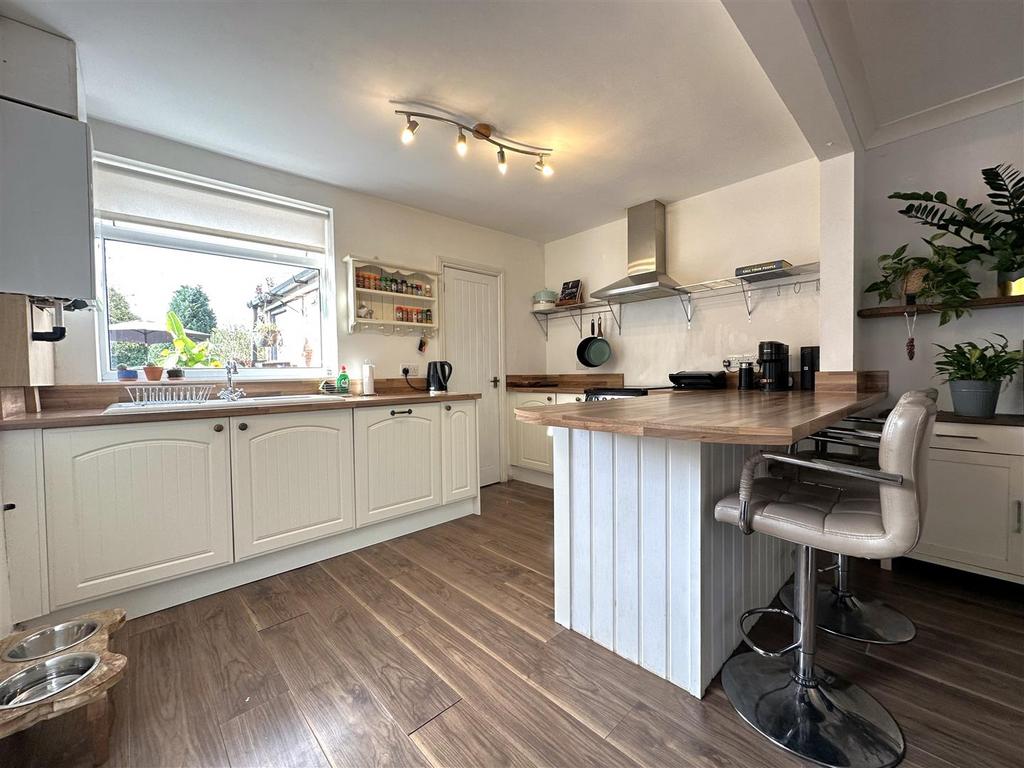 Contemporary Kitchen 317