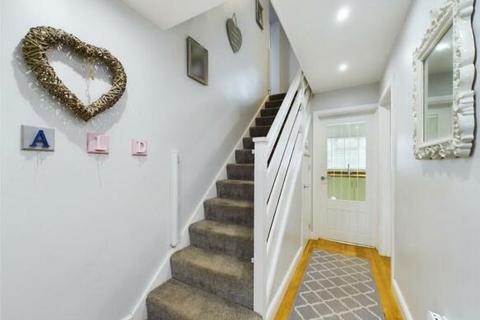 53 Hawk Close, Abbeydale, Gloucester, GL4 4WE