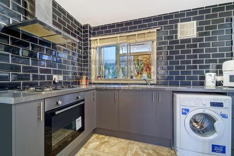 49 Midsummer Avenue, Hounslow, TW4 5AY