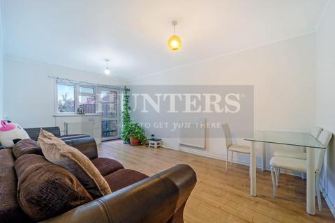 49 Midsummer Avenue, Hounslow, TW4 5AY