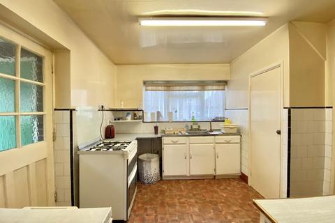 19 Cedars Drive, Uxbridge, UB10 0JT