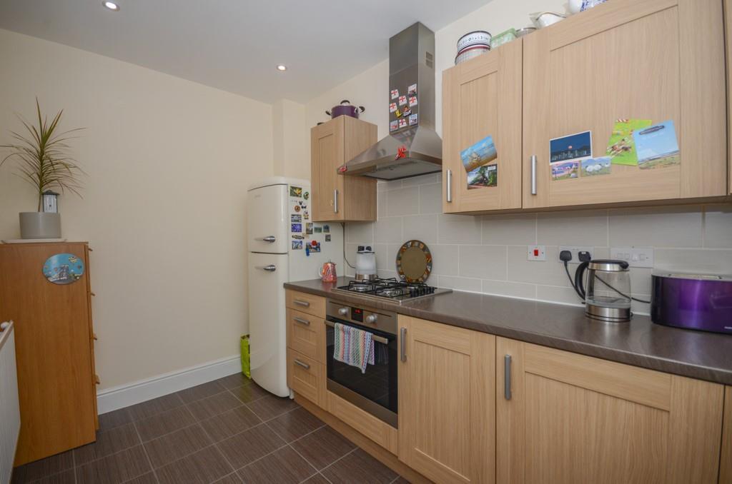 Kitchen pic 2.jpg
