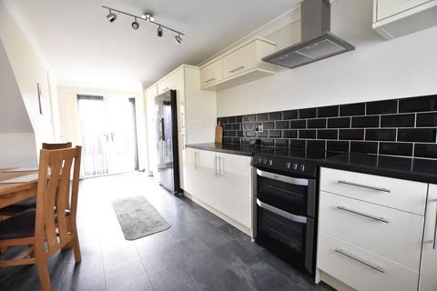 48 Cherry Grove, Scunthorpe, DN16 2TG