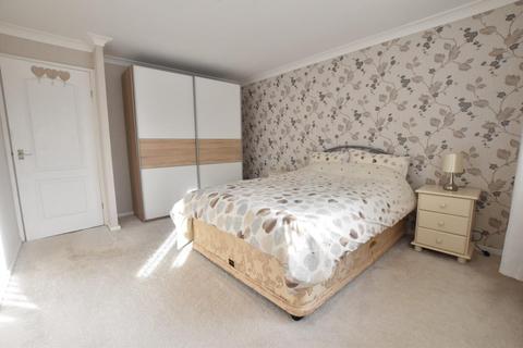 48 Cherry Grove, Scunthorpe, DN16 2TG