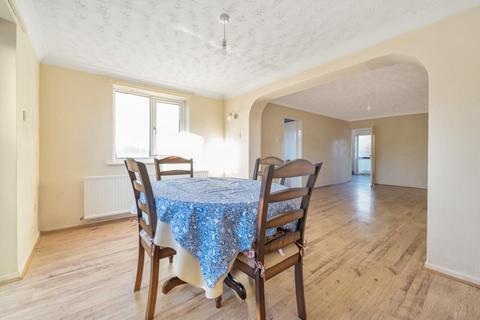 21 Browmere Drive, Croft, Warrington, WA3 7HS
