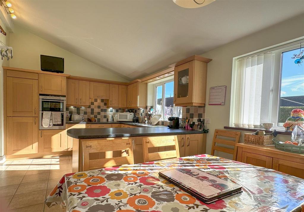 Kitchen diner