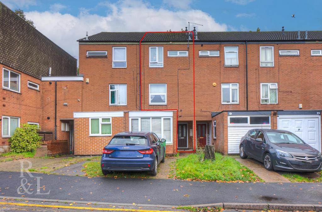 Uppingham Gardens, Nottingham 4 bed semidetached house £1,800 pcm (£