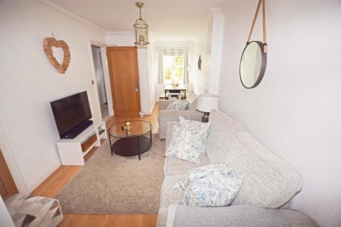 10 Ashurst Place, Rainham, Gillingham, ME8 7JA