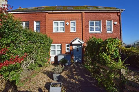 10 Ashurst Place, Rainham, Gillingham, ME8 7JA