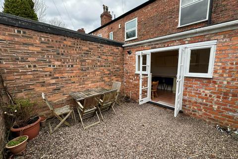 2 bedroom end of terrace house for sale, Swinfield Avenue, Chorlton Green