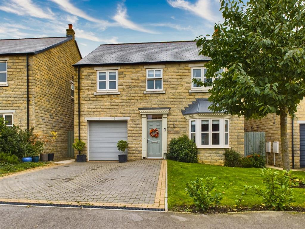 Coverdale Close, Leyburn DL8 4 bed detached house £460,000