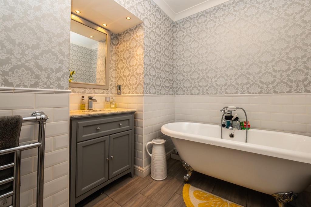 Ensuite Bathroom