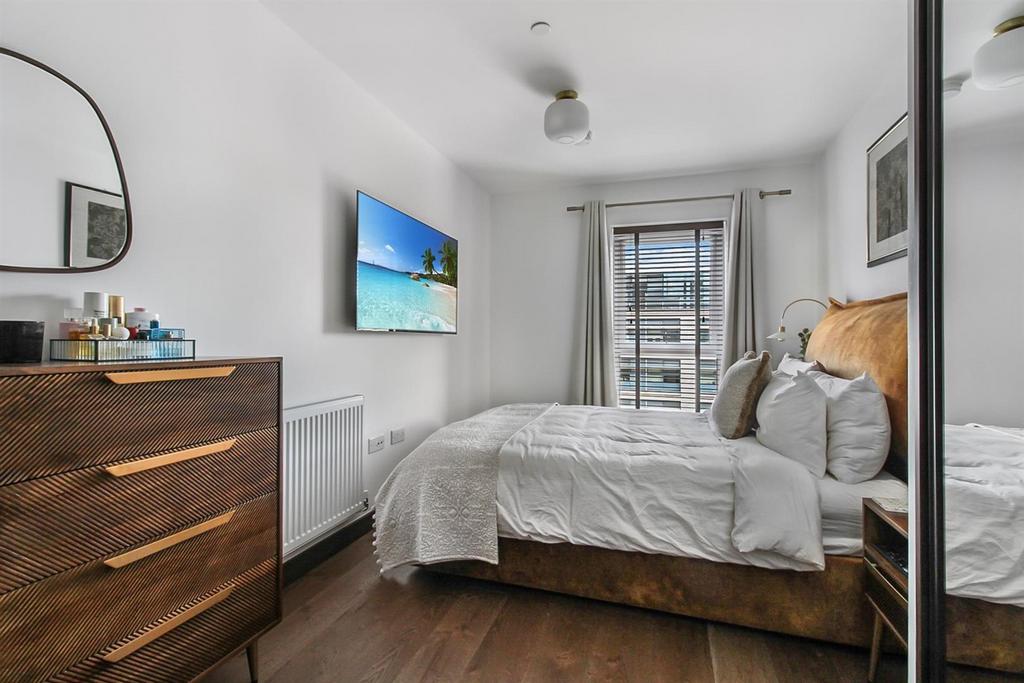 Bed 1.2.jpg