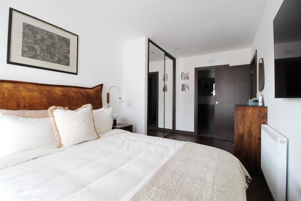Bed 1.3.jpg