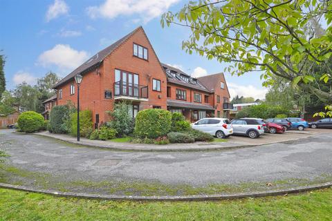 1 bedroom flat for sale, Forest View, London E4