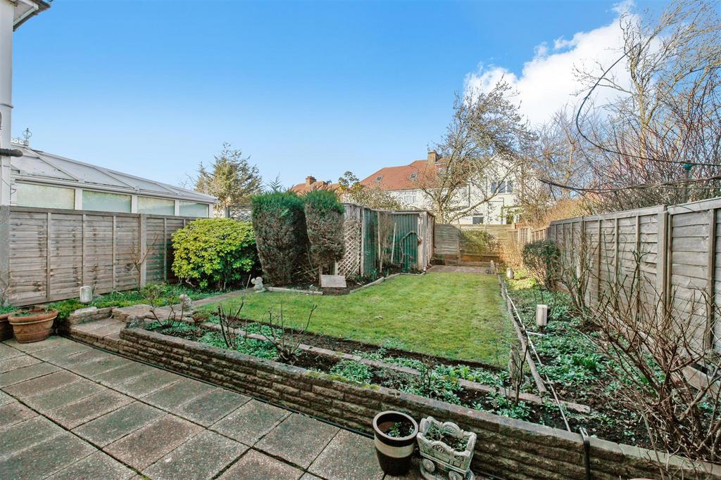 20 Stilecroft Gardens - AHNuf KWOLf H4m VSs26qx.jpg