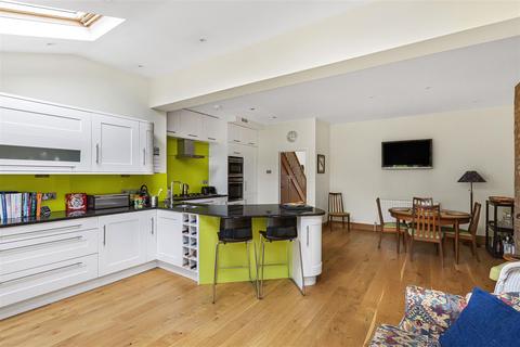 4 bedroom house for sale - Halstead Road, London
