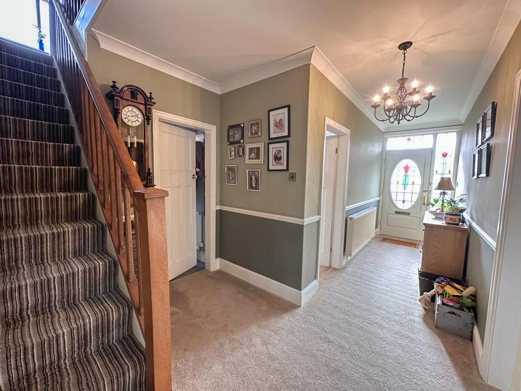 Hazel Grove Road, Sutton In Craven 3 bed detached house for sale £550,000