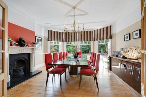 5 bedroom detached house for sale, Hillwood Grove, Hutton Mount, Brentwood