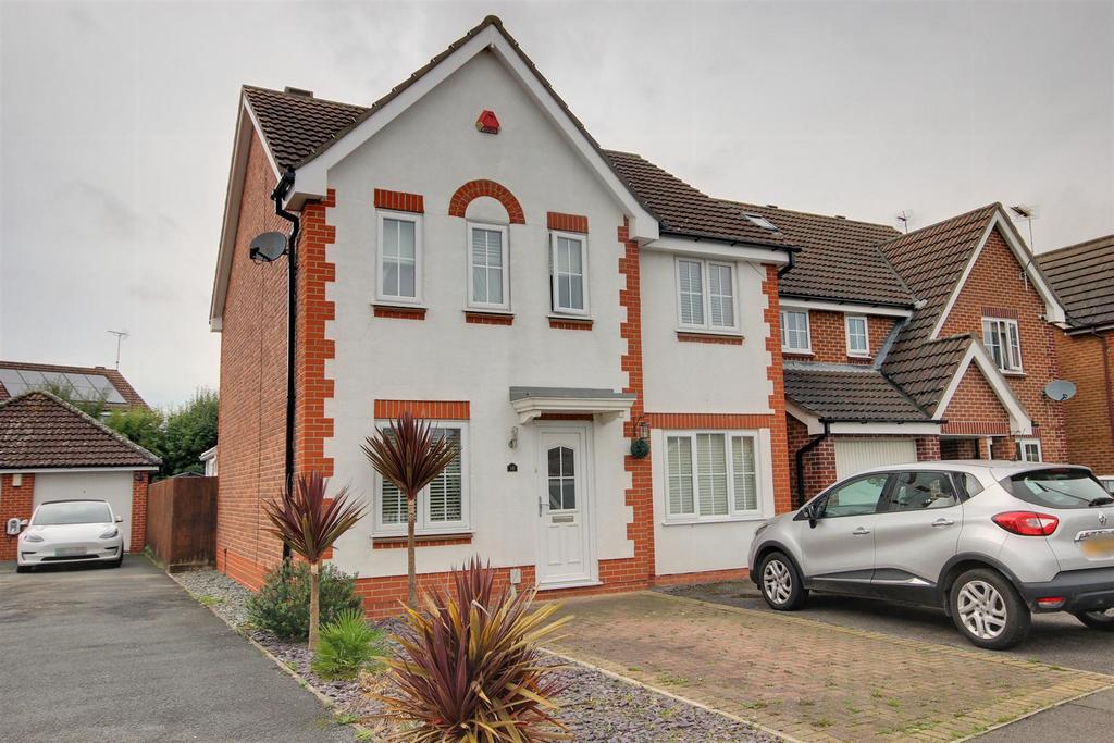 Warwick Drive, Beverley 4 bed detached house for sale £330,000