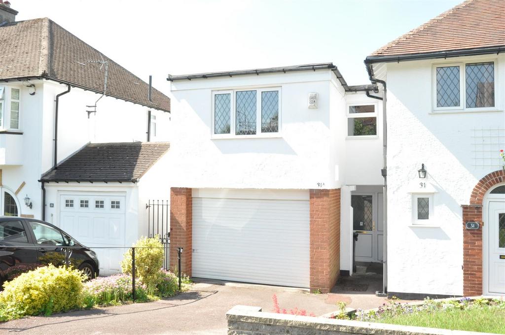 Chorley Drive, Fulwood, Sheffield 1 bed duplex £850 pcm (£196 pw)