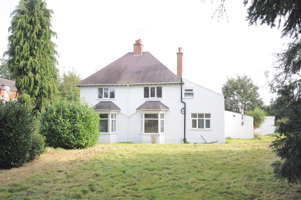 Stone Road, Eccleshall, Stafford 4 bed detached house to rent £1,500
