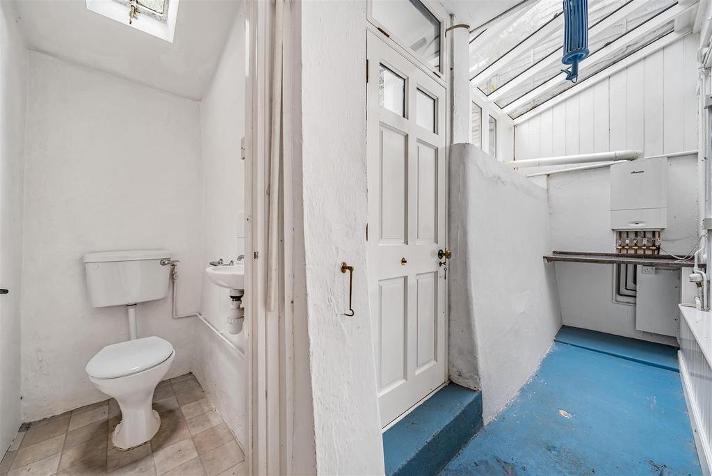 Utility Room.jpg