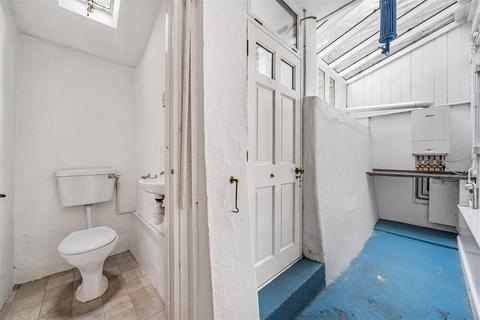 18 Coombe Road, Dartmouth, TQ6 9PQ