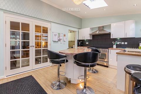 39 Crayford Road, Dartford, DA1 4AN