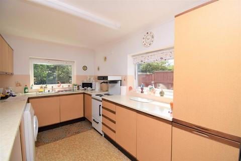 14 Bryn Tyddyn, Pentrefelin, Criccieth, LL52 0PE