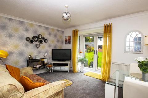 35 Bowling Green Close, Darwen, BB3 2QZ