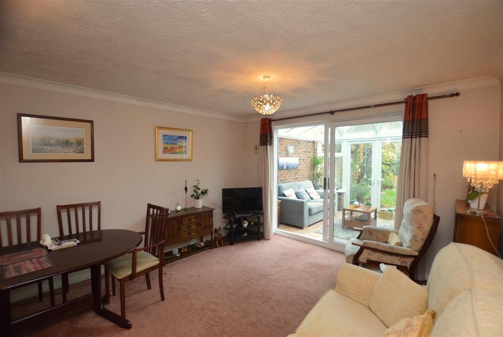 Manor Way, Croxley Green, Rickmansworth 2 bed terraced house for sale