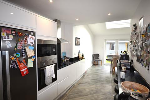4 bedroom semi-detached house for sale - Northfield Road, Church Crookham, Fleet, GU52