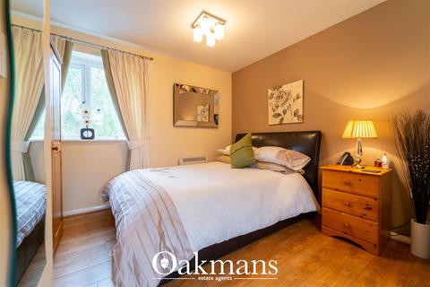 undefined, Cardinal Close, Birmingham, B17