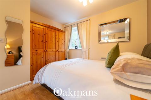 undefined, Cardinal Close, Birmingham, B17