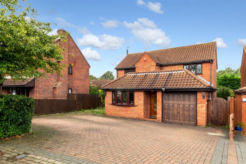 Blackmoor Gate, Furzton, Milton Keynes 4 bed detached house for sale ...