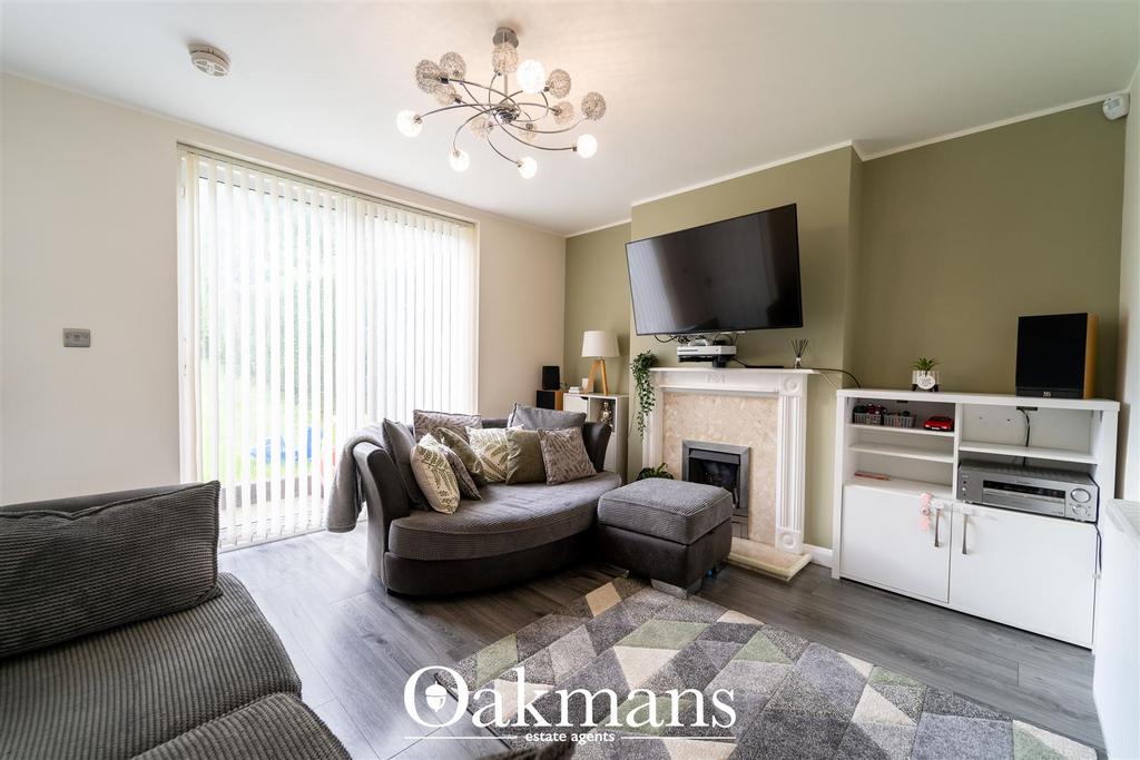 Parkside Road, Halesowen 2 bed semidetached house for sale £185,000