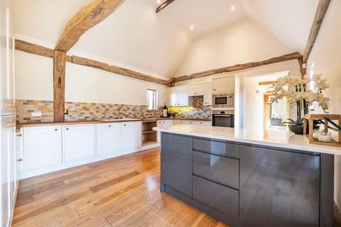 4 bedroom barn conversion for sale - Main Road, Ford End, Chelmsford