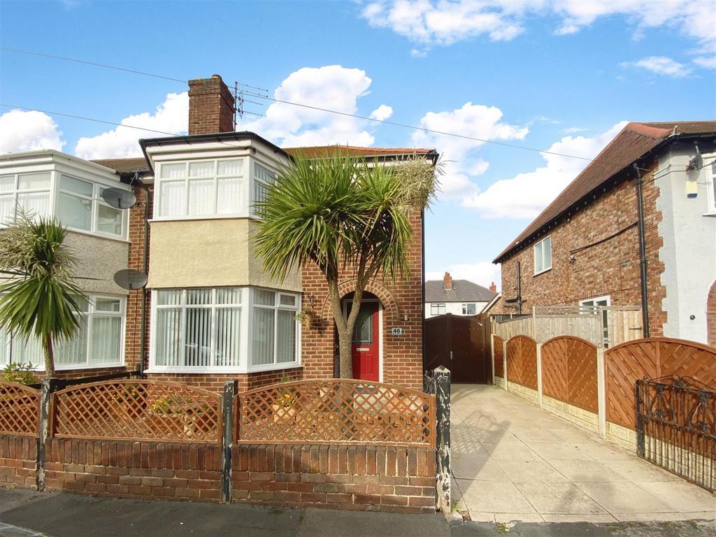 Kingswood Drive, Crosby, Liverpool 3 bed semidetached house for sale £360,000