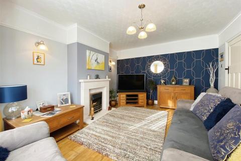 3 bedroom semi-detached house for sale - Kingswood Drive, Crosby, Liverpool