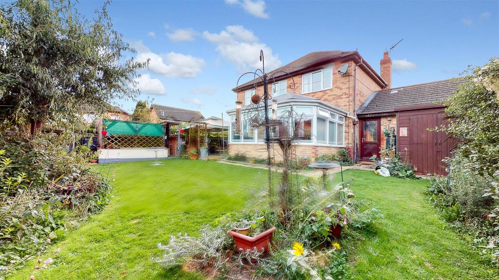 20-Roeburn-Crescent-10182023 164412.jpg