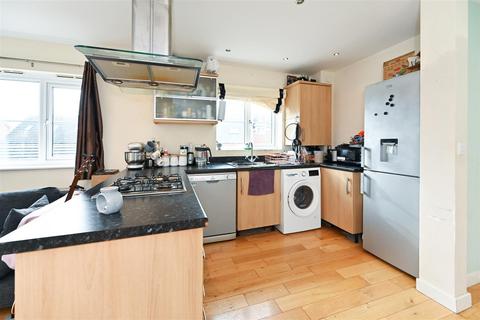 2 bedroom apartment for sale, Graylingwell Drive, Chichester