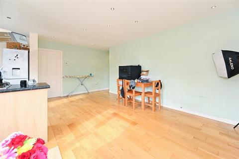 2 bedroom apartment for sale, Graylingwell Drive, Chichester