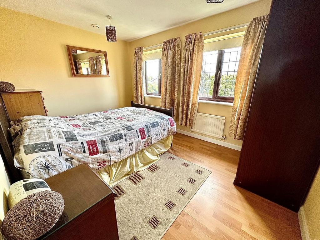 Bed 3.jpg